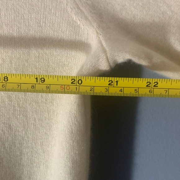 Banana Republic Cream Ivory 💯 % Cashmere Cowl Neck Sweater Size XL Like New - Picture 6 of 9